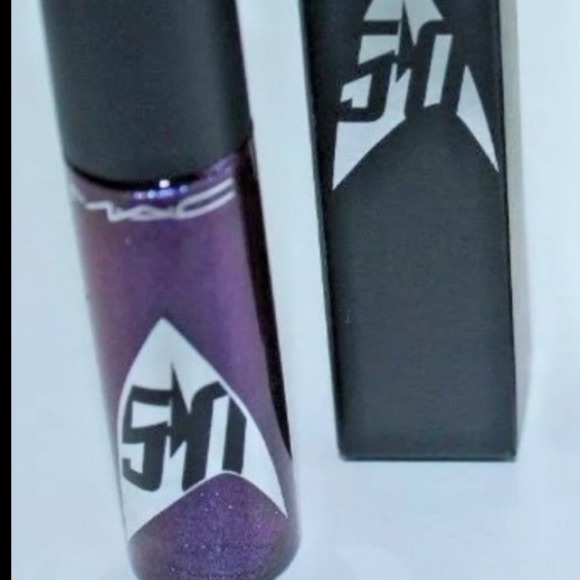 Mac Star Trek 2pc Lipglass Set New in Box Warp Speed Ahead & Khaannn Purple - Picture 6 of 6
